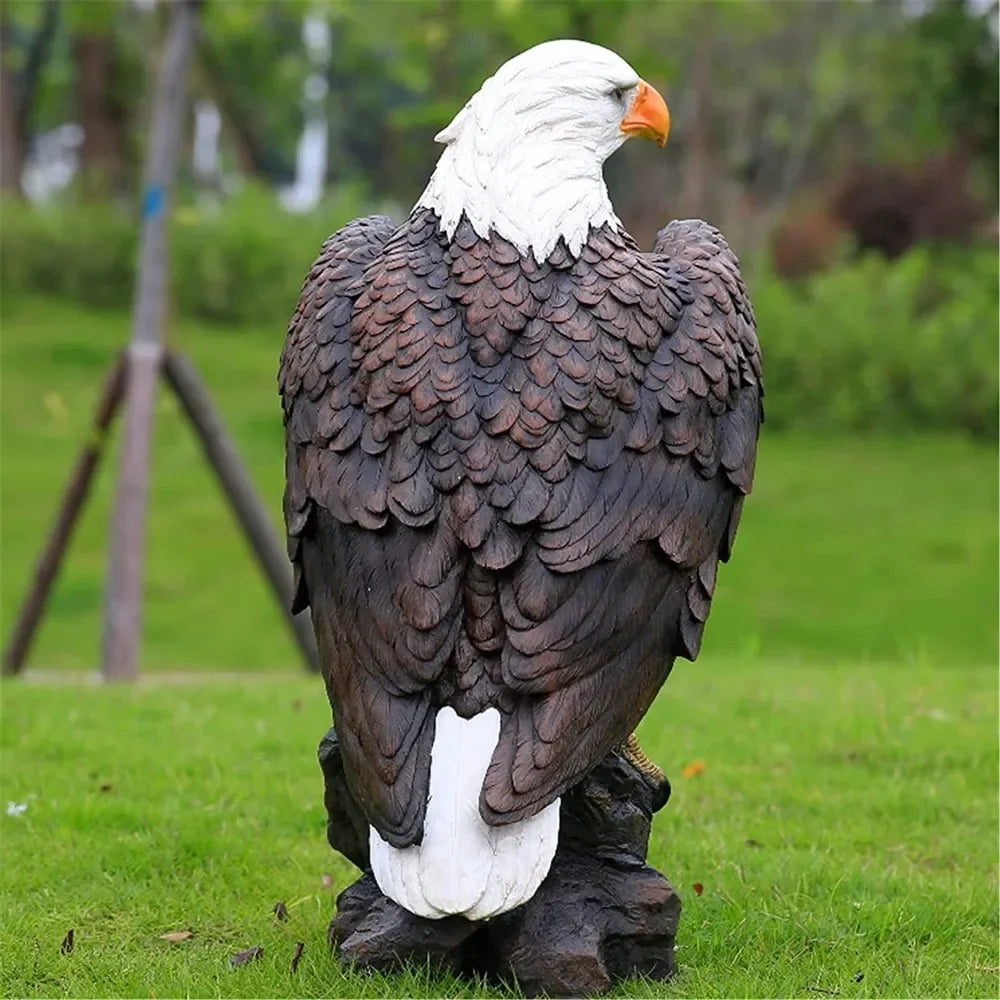 Majestic Bald Eagle Garden Statue Handcrafted Polyresin Outdoor Decorative American